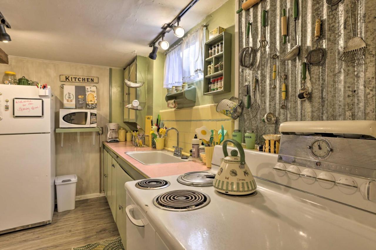 Cozy And Vintage Cedar City Apartment With Fire Pit! Extérieur photo
