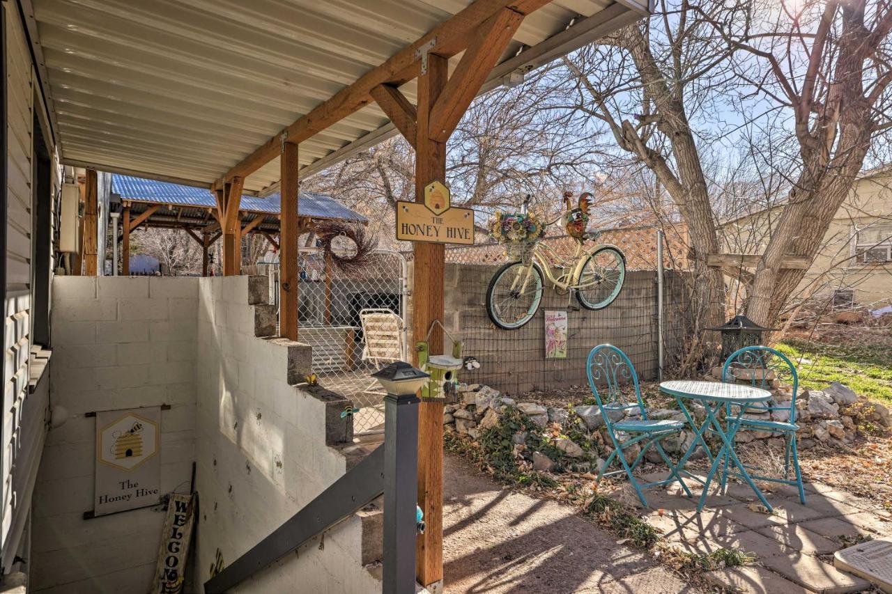 Cozy And Vintage Cedar City Apartment With Fire Pit! Extérieur photo