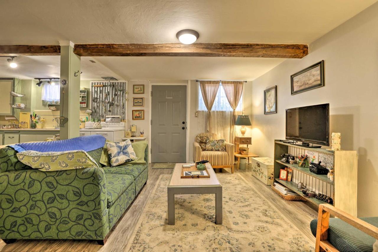 Cozy And Vintage Cedar City Apartment With Fire Pit! Extérieur photo