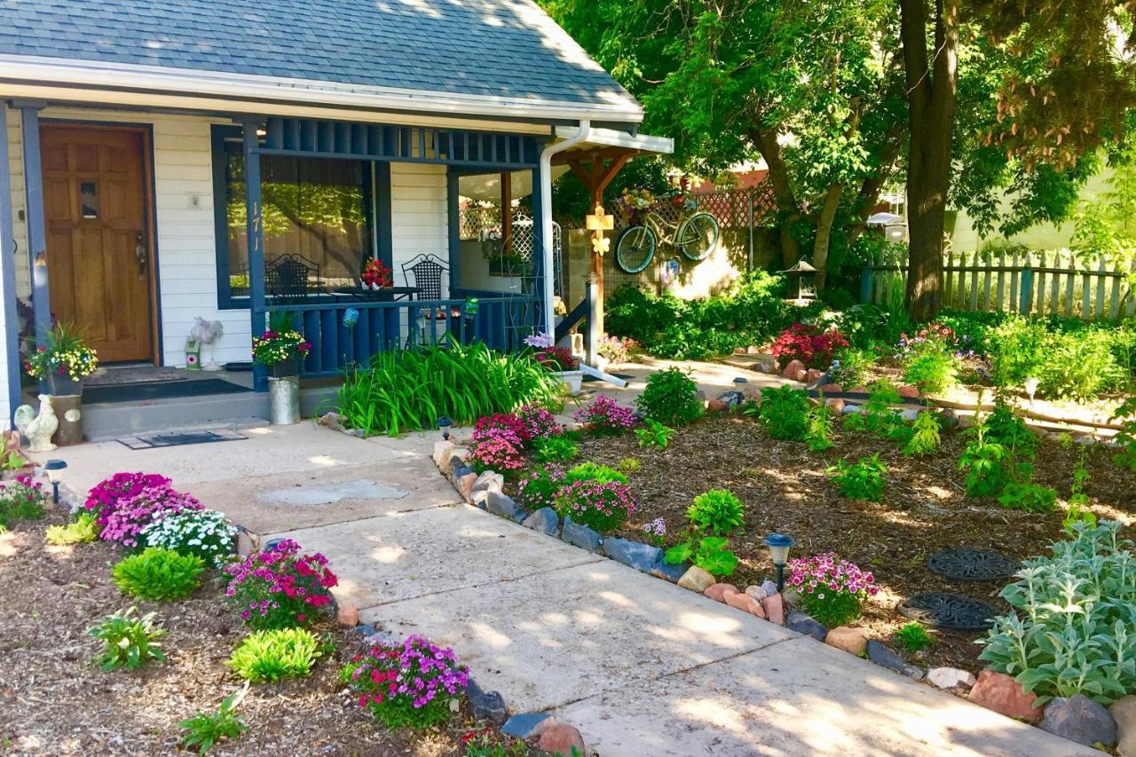 Cozy And Vintage Cedar City Apartment With Fire Pit! Extérieur photo