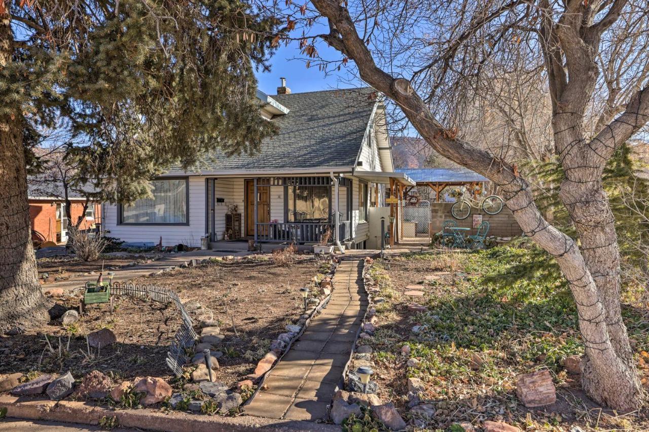 Cozy And Vintage Cedar City Apartment With Fire Pit! Extérieur photo